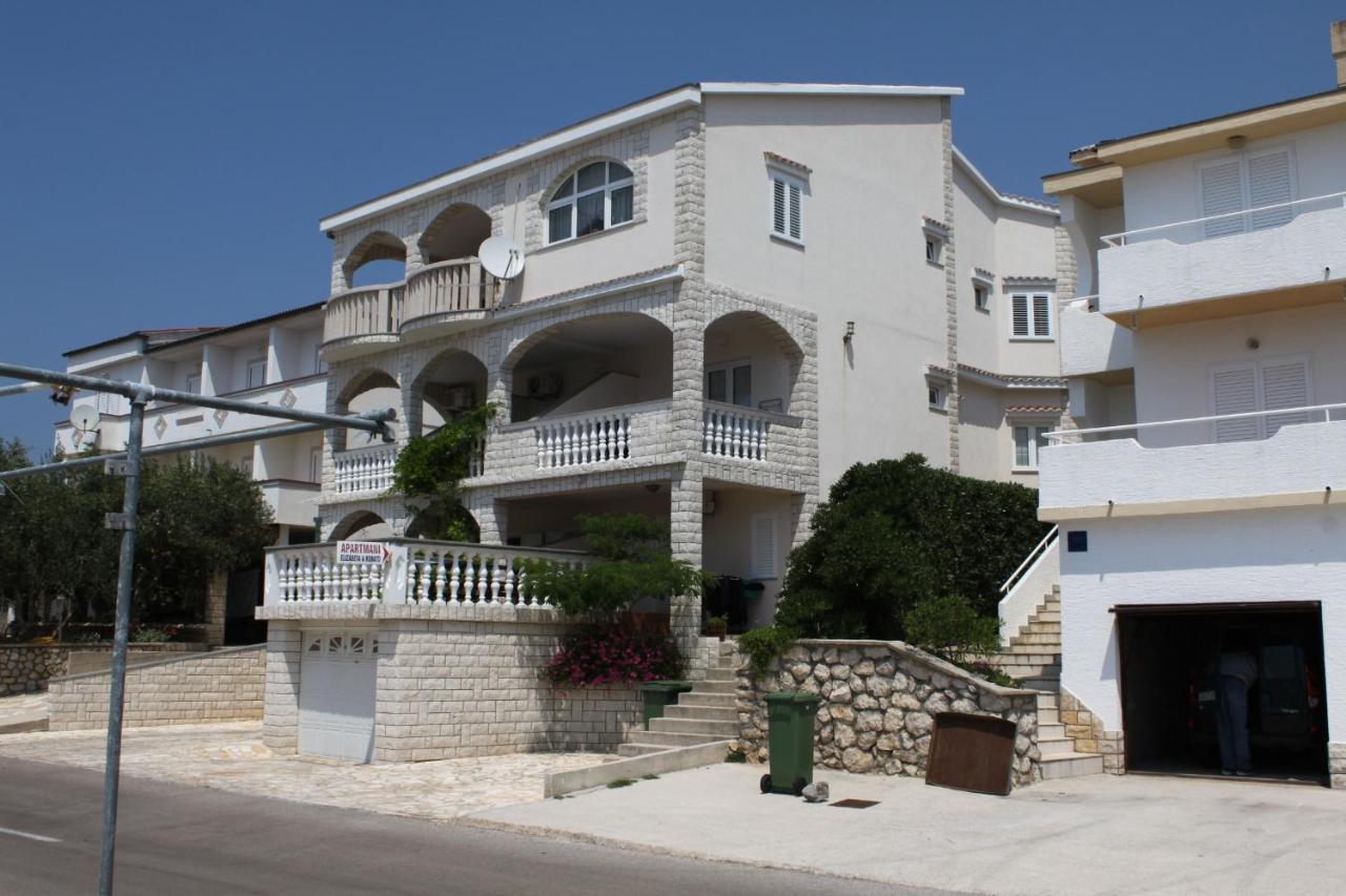 Apartments By The Sea Stara Novalja, Pag - 6469 Exterior foto