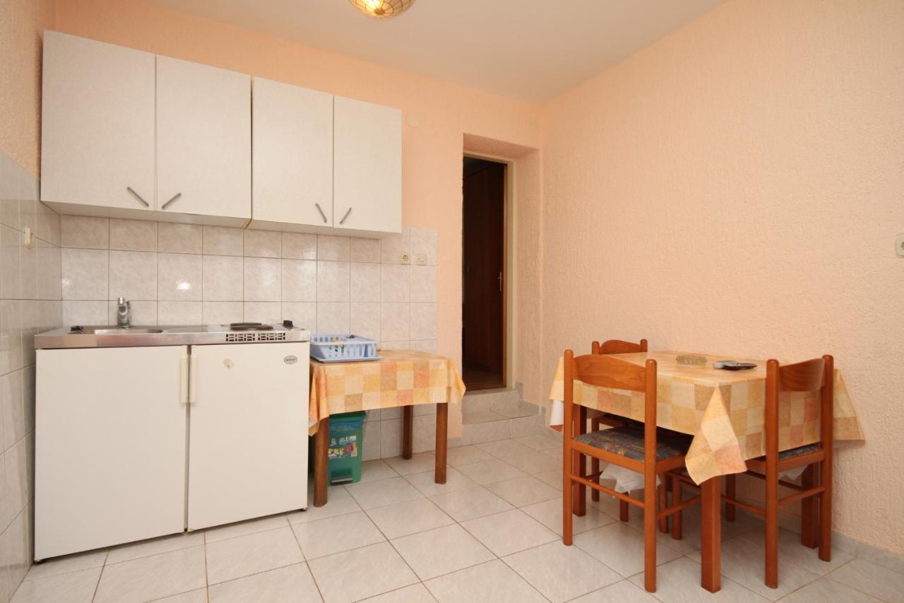 Apartments By The Sea Stara Novalja, Pag - 6469 Exterior foto